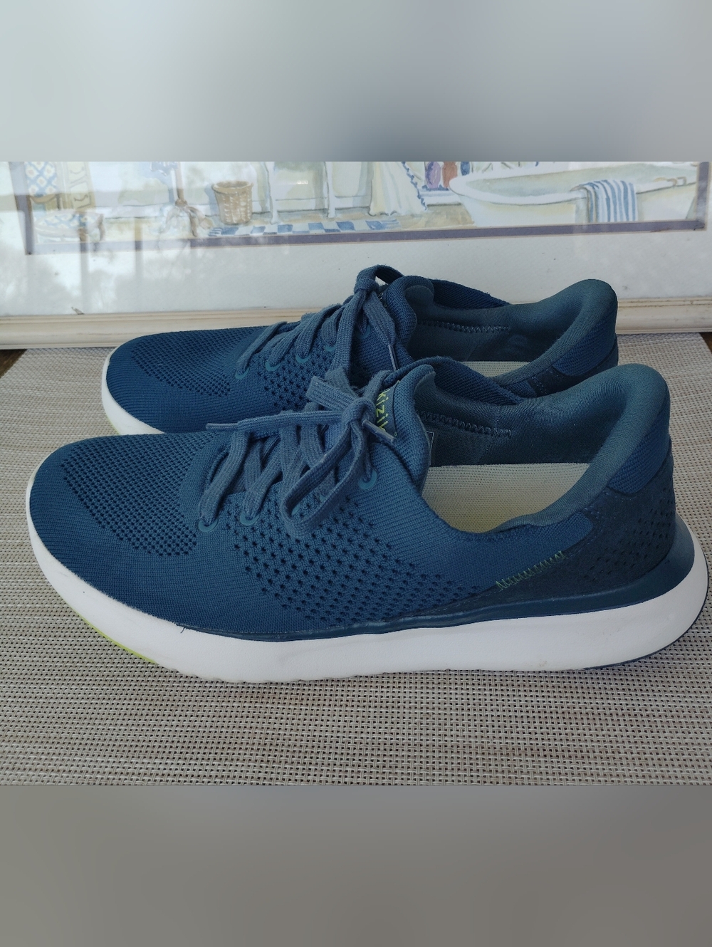 Kizik "Lima" Blue Stretch-Knit/Lime/White  "Hands-Free" Casual Shoes. Size 9.